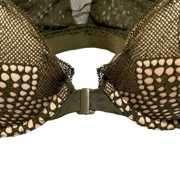 Victoria’s Secret Very Sexy Push Up Bra 32D Army Green Underwire Front Close - Picture 3 of 8